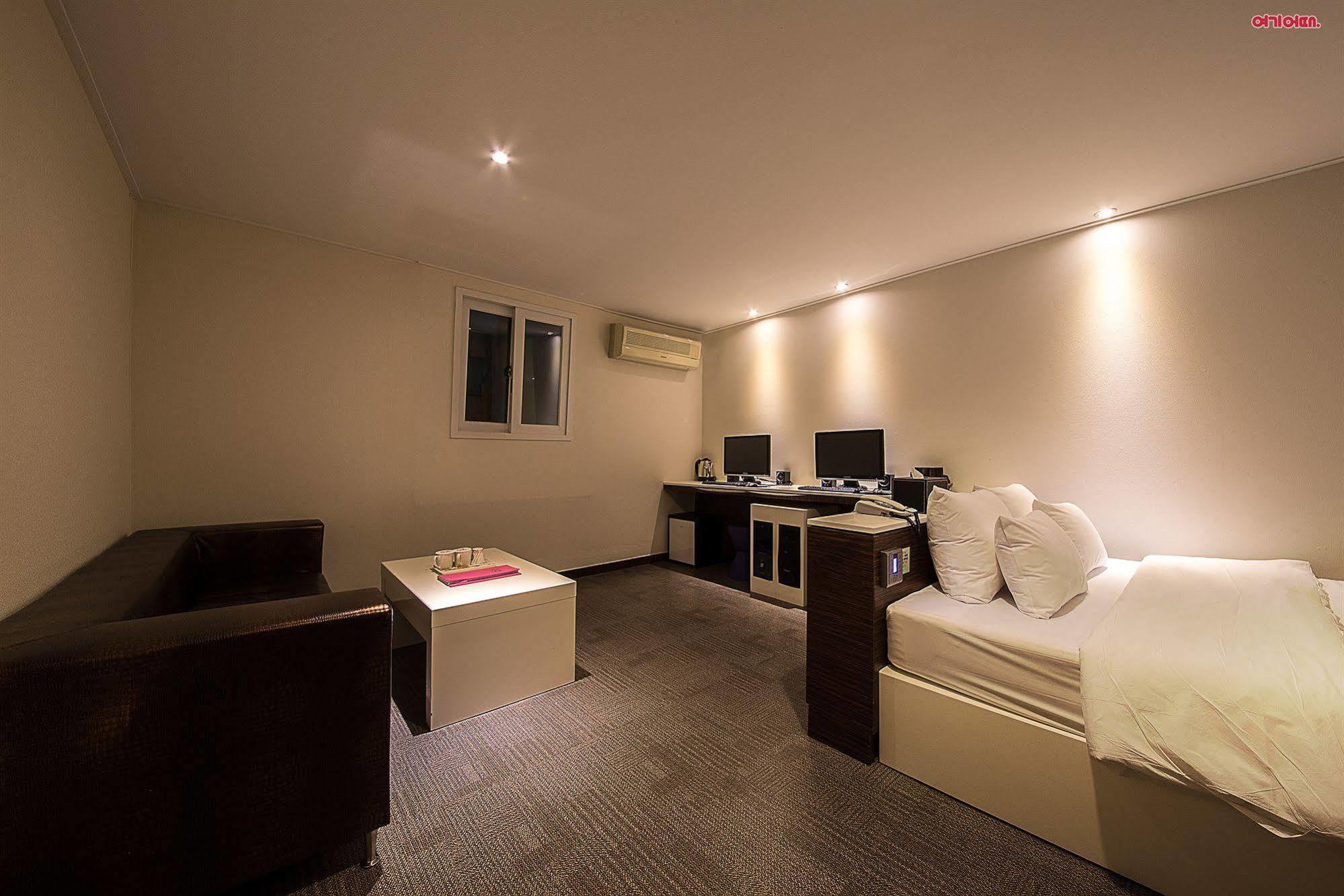 Ez Motel Seoul